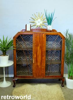 Vintage Retro Art Deco Cocktail Drinks Display Cabinet Unit