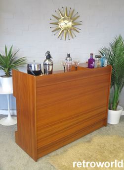 Vintage Retro Art Deco Cocktail Drinks Display Cabinet Unit