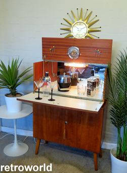 Vintage Retro 50s 60s Cocktail Drinks Cabinet Bar Unit